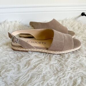 Sole Society Dolvan Suede Peep Toe Sling Back Sandal - Brown/Taupe